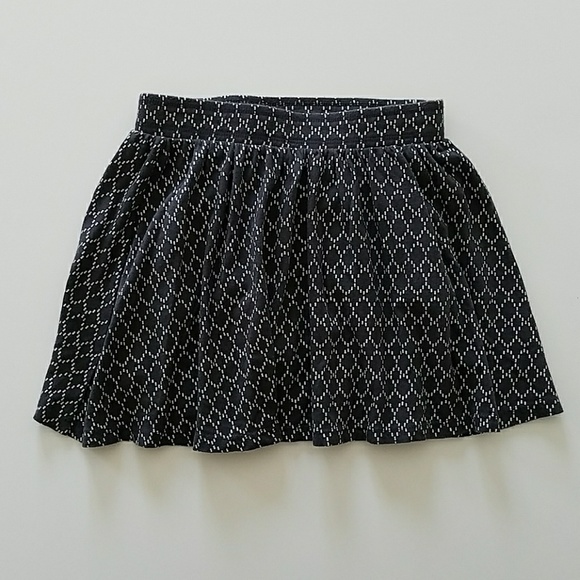 Old Navy Other - Old Navy Gray Skirt w/ White Criss Cross